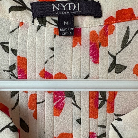 NYDJ Floral-Print Pintuck Blouse Medium - Picture 4 of 8